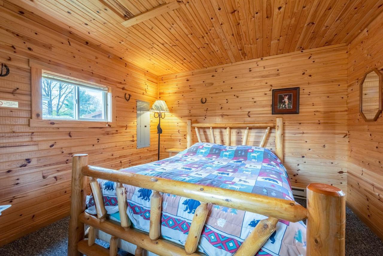 Spur Of The Moment Ranch Hotell Mountain Eksteriør bilde