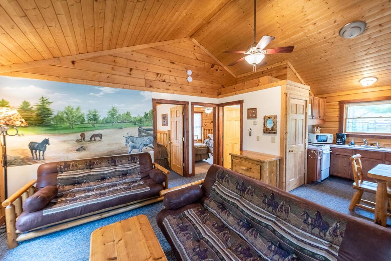 Spur Of The Moment Ranch Hotell Mountain Eksteriør bilde